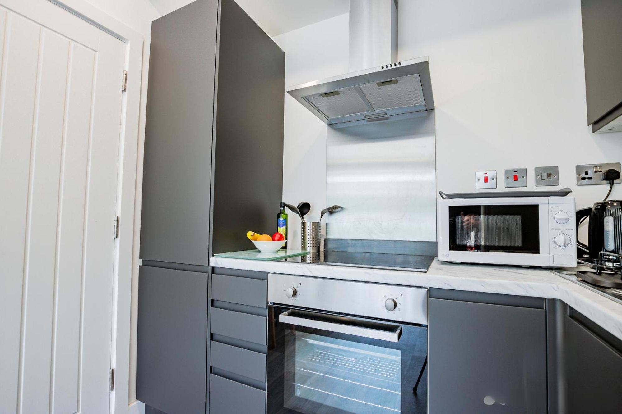 Host & Stay - Croydon Road Apartments Caterham Ngoại thất bức ảnh