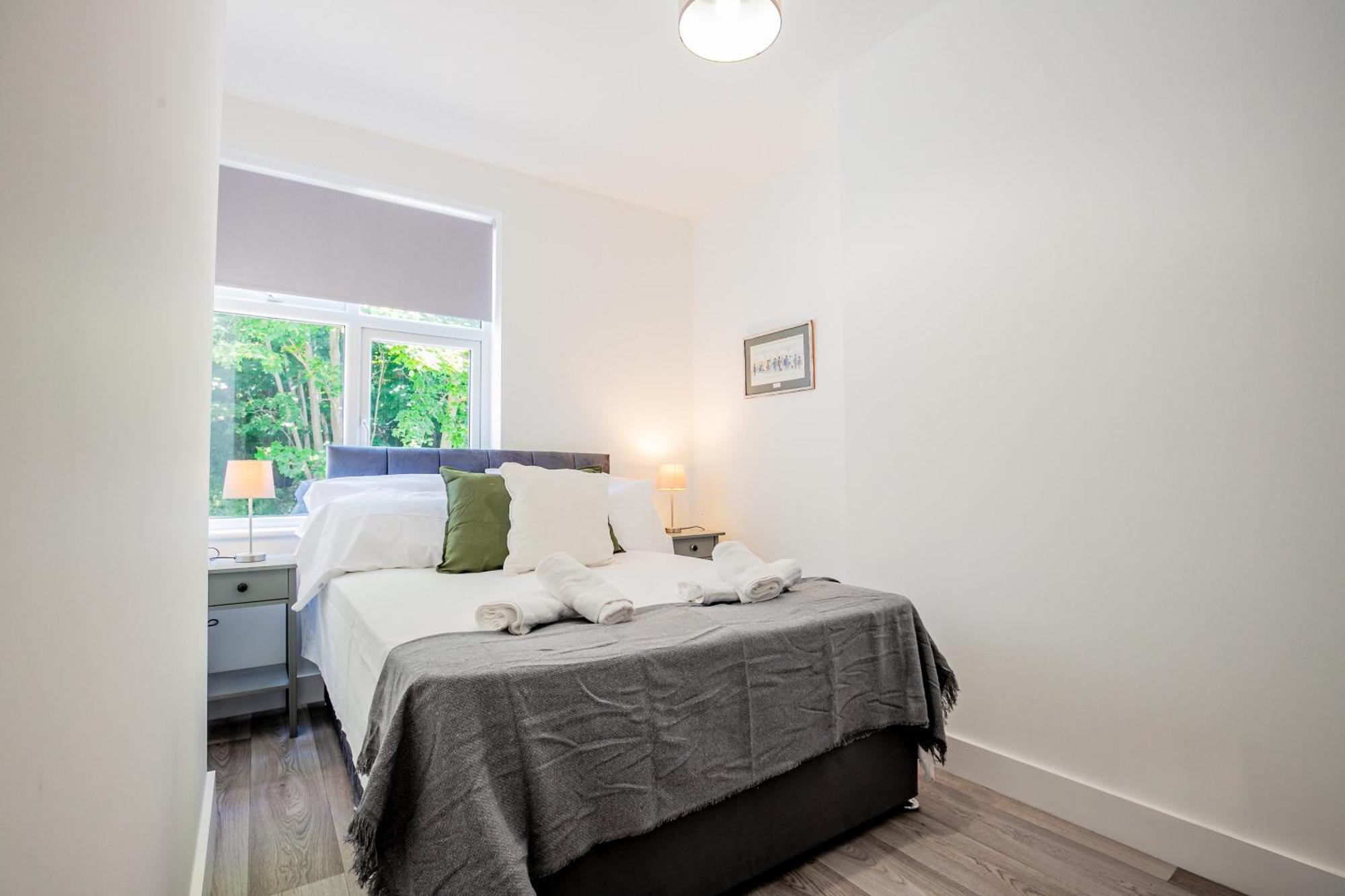 Host & Stay - Croydon Road Apartments Caterham Ngoại thất bức ảnh